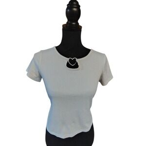 vtg Y2K white crop top with heart keyhole top